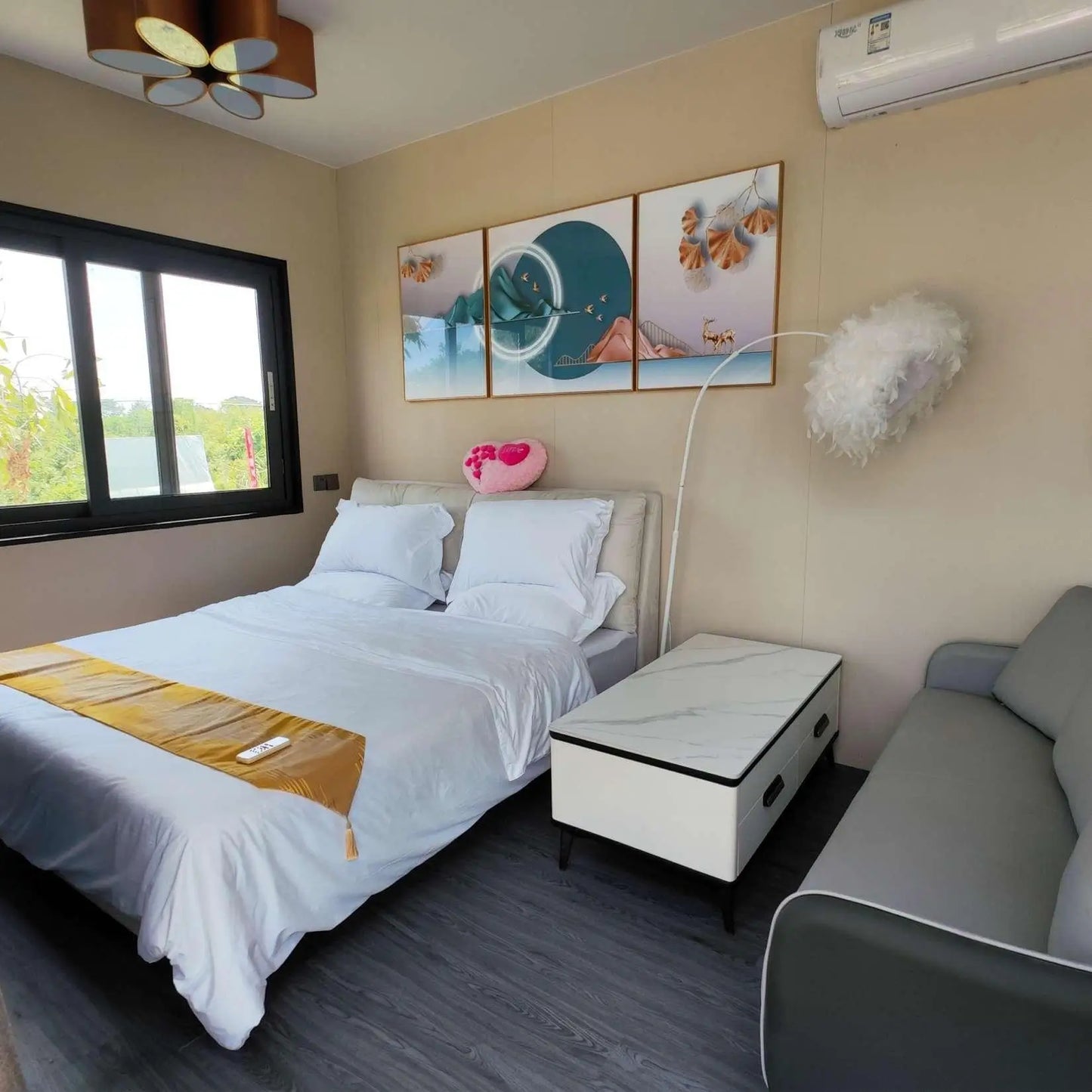 WalkMax Mobile Capsule Home Space Capsule House - 1 Bedroom, Full Bathroom, Kitchen & Living Area